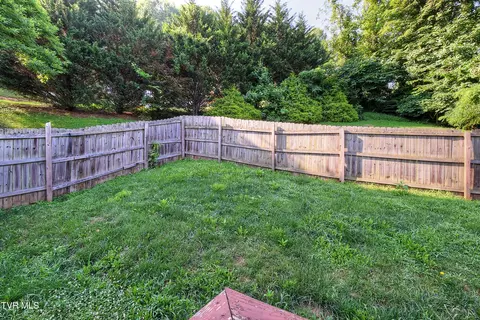 Exterior - 120 Russell Lane Hampton Tn 37658, Hampton, TN 37658 photo 8 of 10
