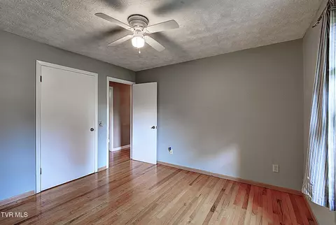 Bedroom - 120 Russell Lane Hampton Tn 37658, Hampton, TN 37658 photo 5 of 7