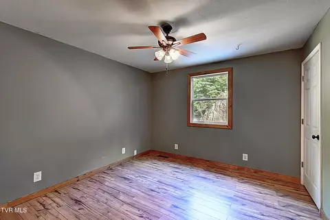 Bedroom - 231 Kaitlin Road Hampton Tn 37658, Hampton, TN 37658 photo 8 of 9