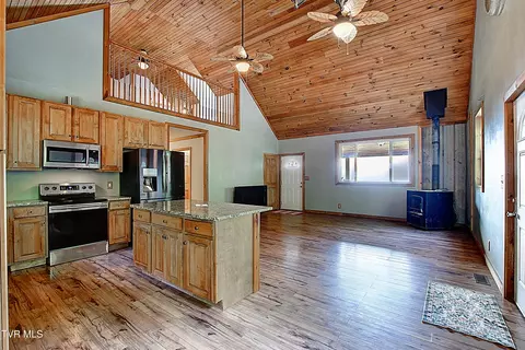 Kitchen - 231 Kaitlin Road Hampton Tn 37658, Hampton, TN 37658 photo 4 of 4