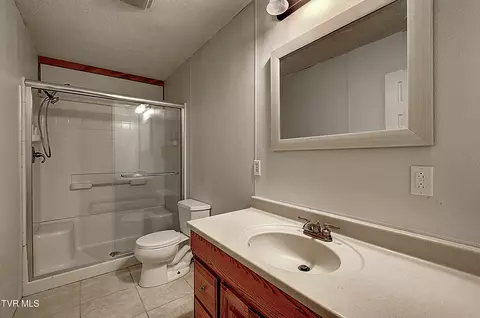 Bath - 231 Kaitlin Road Hampton Tn 37658, Hampton, TN 37658 photo 1 of 3