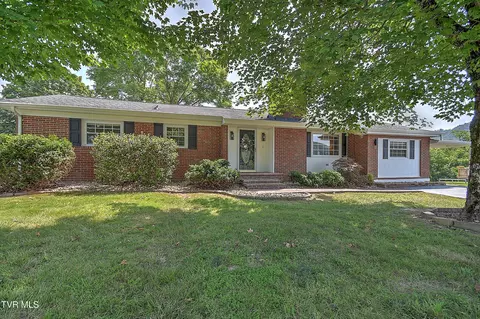 110 Richmond Heights Road Bristol Tn 37620, Bristol, TN 37620