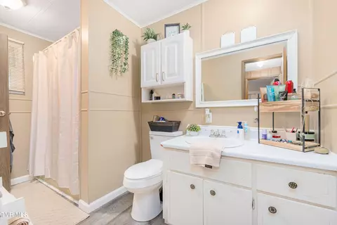 Bath - 142 Parker Street Erwin Tn 37650, Erwin, TN 37650 photo 1 of 3
