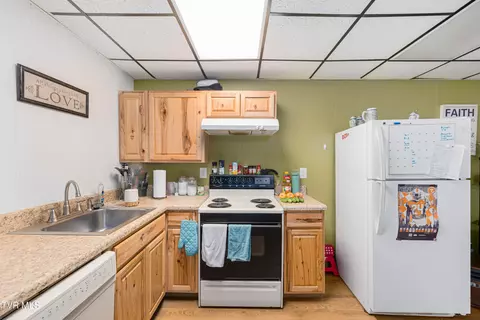 Kitchen - 142 Parker Street Erwin Tn 37650, Erwin, TN 37650 photo 7 of 7
