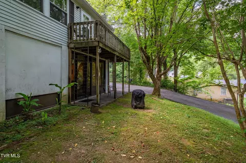 Exterior - 142 Parker Street Erwin Tn 37650, Erwin, TN 37650 photo 5 of 13