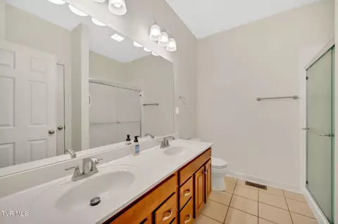 114 Wiltshire Drive Gray Tn 37615, Gray, TN 37615 photo 10