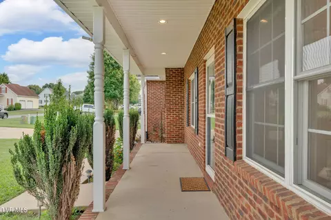 114 Wiltshire Drive Gray Tn 37615, Gray, TN 37615 photo 3