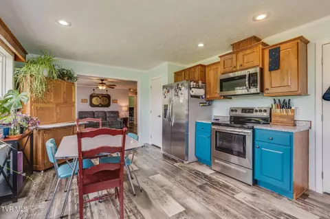 Kitchen - 715 Dunham Road Chuckey Tn 37641, Chuckey, TN 37641 photo 4 of 4