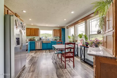 Kitchen - 715 Dunham Road Chuckey Tn 37641, Chuckey, TN 37641 photo 1 of 4