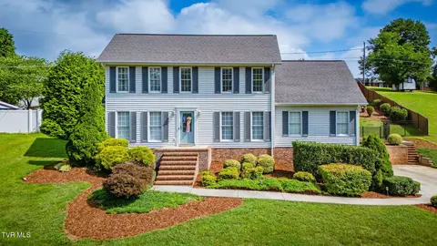 2424 Rivermont Drive Kingsport Tn 37660, Kingsport, TN 37660