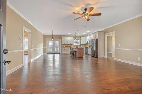 Living - 144 Rosecliff Drive Fall Branch Tn 37656, Fall Branch, TN 37656 photo 1 of 10