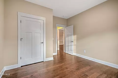 Bedroom - 144 Rosecliff Drive Fall Branch Tn 37656, Fall Branch, TN 37656 photo 6 of 15