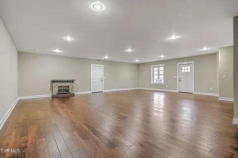 Living - 144 Rosecliff Drive Fall Branch Tn 37656, Fall Branch, TN 37656 photo 10 of 10