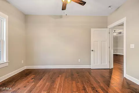 Bedroom - 144 Rosecliff Drive Fall Branch Tn 37656, Fall Branch, TN 37656 photo 9 of 15