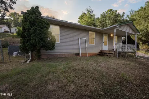 1521 Siam Road Elizabethton Tn 37643, Elizabethton, TN 37643