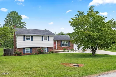 1540 Maple Hill Drive Mount Carmel Tn 37645, Mount Carmel, TN 37645