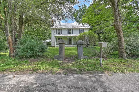 301 Keenburg Road Road Bluff City Tn 37618, Bluff City, TN 37618