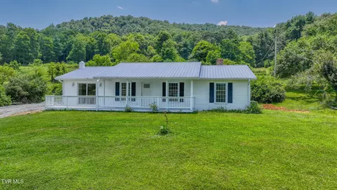 206 Spring Hollow Road Marion Va 24354, Marion, VA 24354