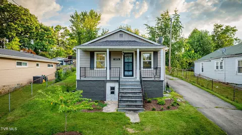1075 Oak Drive Circle Kingsport Tn 37665, Kingsport, TN 37665