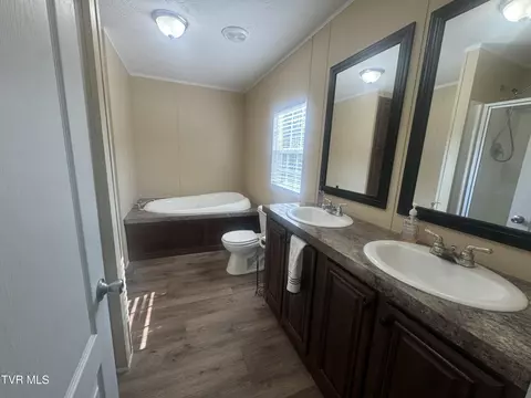 Bath - 205 Green Meadows Lane Erwin Tn 37650, Erwin, TN 37650 photo 1 of 3