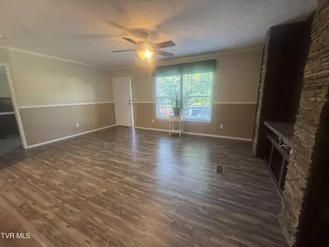 Living - 205 Green Meadows Lane Erwin Tn 37650, Erwin, TN 37650 photo 1 of 2
