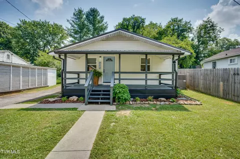 712 Well Street Elizabethton Tn 37643, Elizabethton, TN 37643