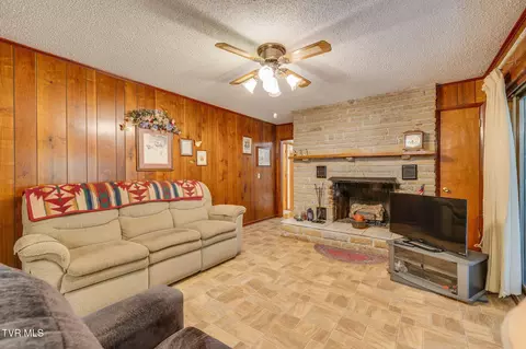 Living - 175 Robert Rice Road Erwin Tn 37650, Erwin, TN 37650 photo 5 of 5