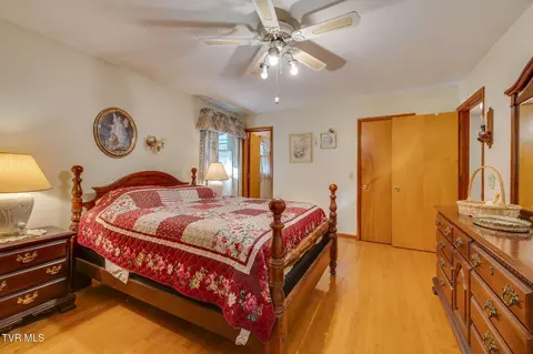 Bedroom - 175 Robert Rice Road Erwin Tn 37650, Erwin, TN 37650 photo 3 of 9