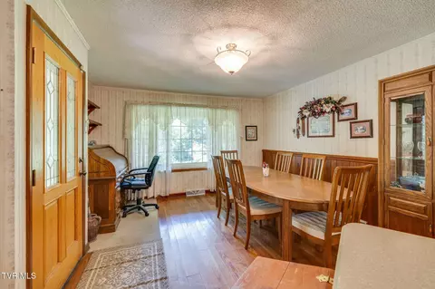 Dining - 175 Robert Rice Road Erwin Tn 37650, Erwin, TN 37650 photo 1 of 2