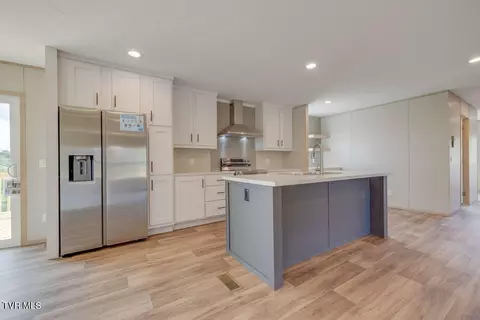 106 Iris Lane Fall Branch Tn 37656, Fall Branch, TN 37656 photo 8