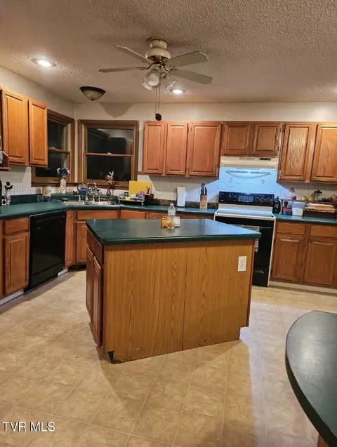 Kitchen - 145 Escape Mountain Road Hampton Tn 37658, Hampton, TN 37658 photo 1 of 2