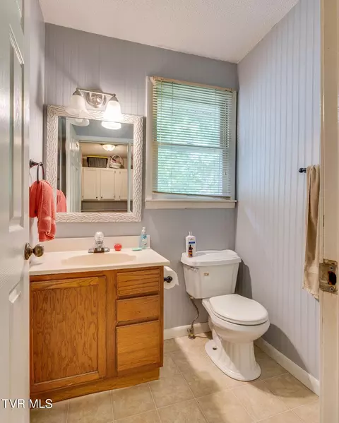 Bath - 145 Escape Mountain Road Hampton Tn 37658, Hampton, TN 37658 photo 1 of 3