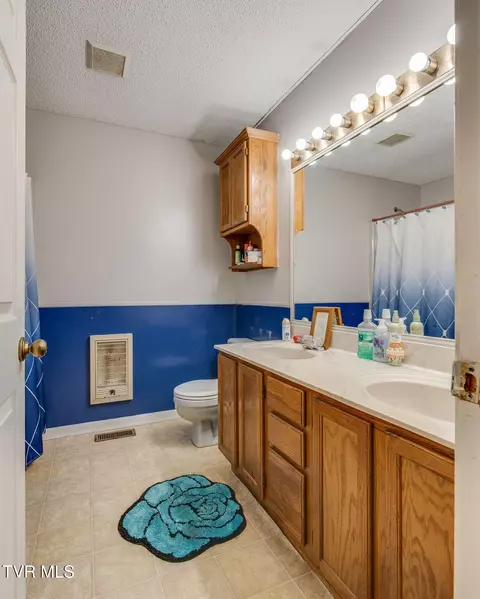 Bath - 145 Escape Mountain Road Hampton Tn 37658, Hampton, TN 37658 photo 3 of 3