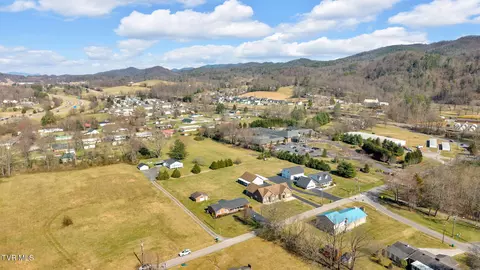 520 Lyle Road Erwin Tn 37650, Erwin, TN 37650 photo 2