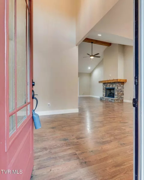 366 Gransley Court Johnson City Tn 37615, Johnson City, TN 37615 photo 4