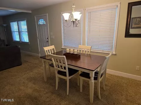 Dining - 214 Elliott Avenue Erwin Tn 37650, Erwin, TN 37650 photo 1 of 2
