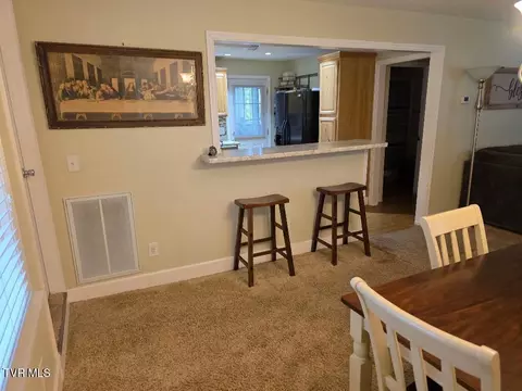 Dining - 214 Elliott Avenue Erwin Tn 37650, Erwin, TN 37650 photo 2 of 2