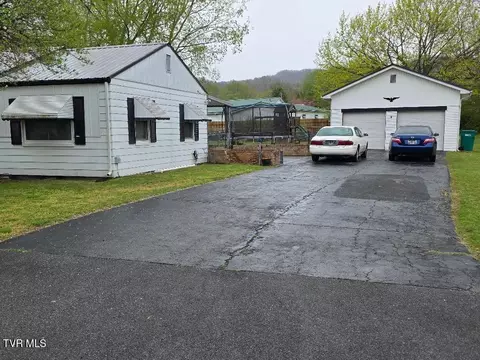 Exterior - 214 Elliott Avenue Erwin Tn 37650, Erwin, TN 37650 photo 1 of 4