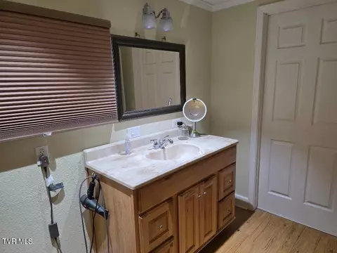 Bath - 214 Elliott Avenue Erwin Tn 37650, Erwin, TN 37650 photo 1 of 1