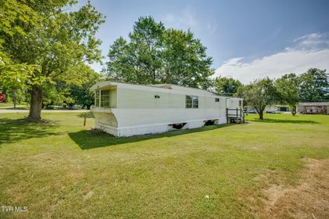 Exterior - 1108 1112 South Walnut Drive Erwin Tn 37650, Erwin, TN 37650 photo 6 of 6