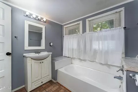 504 Ohio Avenue Erwin Tn 37650, Erwin, TN 37650 photo 11