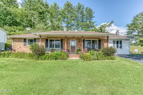 2711 Pleasant Valley Road Mountain City Tn 37683, Mountain City, TN 37683