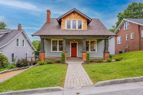 263 NE Oak Hill Street Abingdon Va 24210, Abingdon, VA 24210