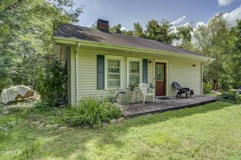 1186 Riverview Drive Elizabethton Tn 37643, Elizabethton, TN 37643