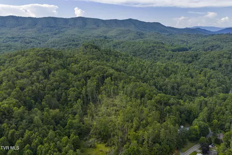 834 Simerly Creek Road Hampton Tn 37658, Hampton, TN 37658 photo 8