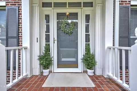 Entry Way - 224 Galway Road Bristol Tn 37620, Bristol, TN 37620 photo 1 of 4