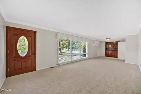 Living - 130 Smith Avenue Erwin Tn 37650, Erwin, TN 37650 photo 1 of 6