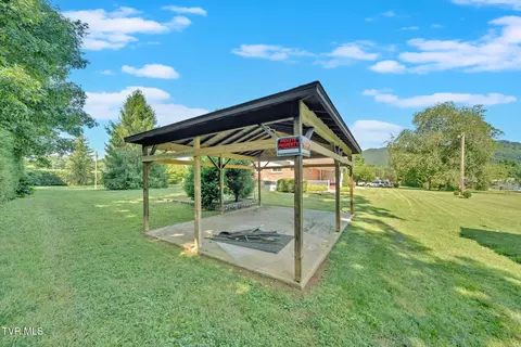 Exterior - 130 Smith Avenue Erwin Tn 37650, Erwin, TN 37650 photo 12 of 13