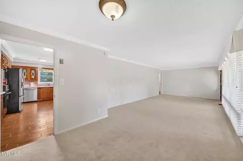 Living - 130 Smith Avenue Erwin Tn 37650, Erwin, TN 37650 photo 3 of 6