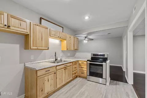 Kitchen - 169 Stockton Road Chuckey Tn 37641, Chuckey, TN 37641 photo 5 of 5